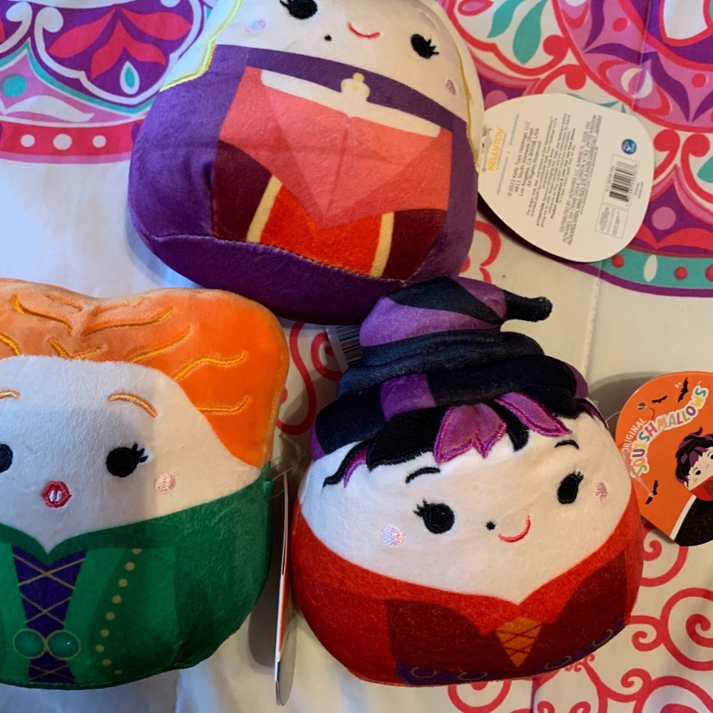 NWT 5” Disney’s Hocus Pocus Sanderson Sisters Set